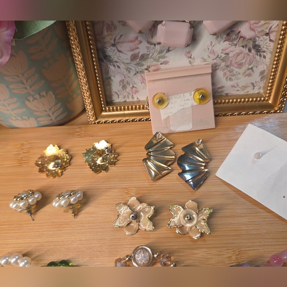 Bundle Lot Set with 13 Jewelry Pieces | Vintage & Modern - Picture 12 of 14